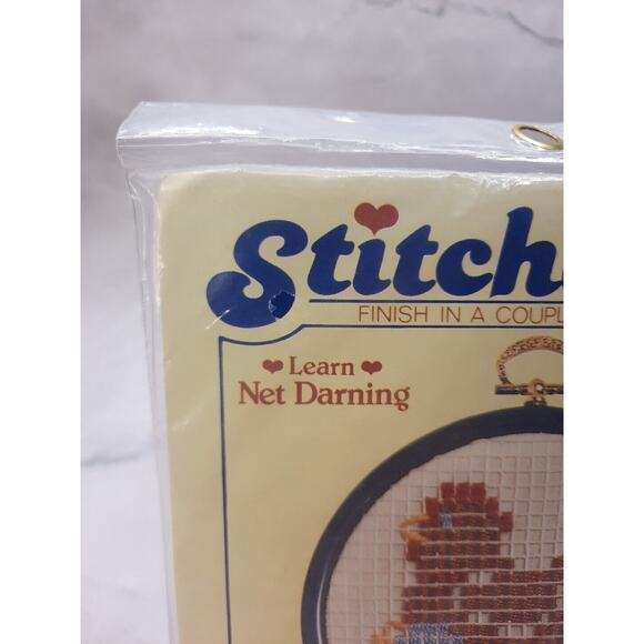 Vintage Dimensions Stitchables Learn Net Darning Kit Nesting Hen 7511 Beginner - Picture 3 of 5